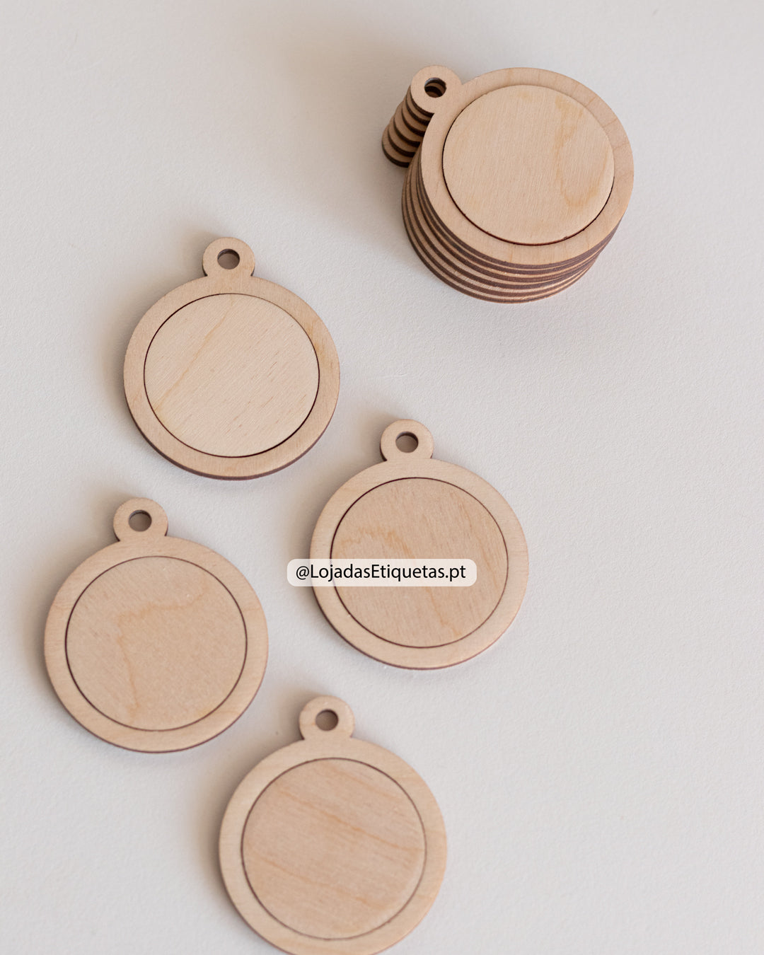 Bastidores em madeira para bordados 