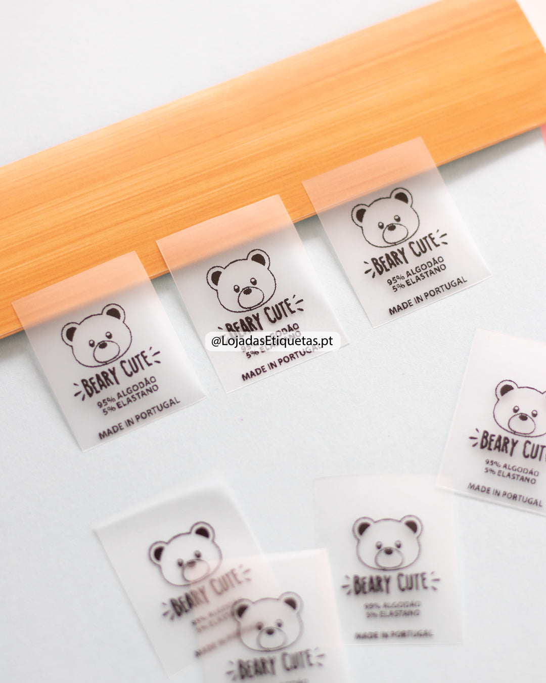 Etiquetas personalizadas em silicone para vestuário