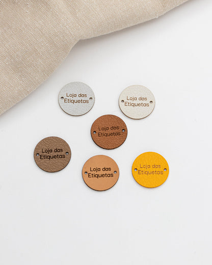 Etiquetas em napa personalizadas com logotipo