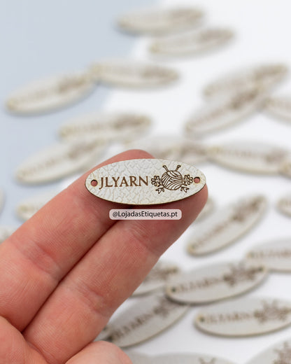 Etiquetas em napa personalizadas com logotipo